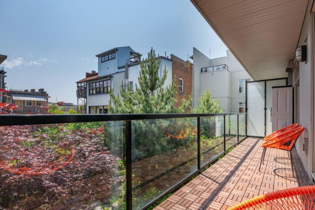 Clean 3Rd Floor Executive 1 Bedroom Apt In Old Town China Town Victoria Kültér fotó