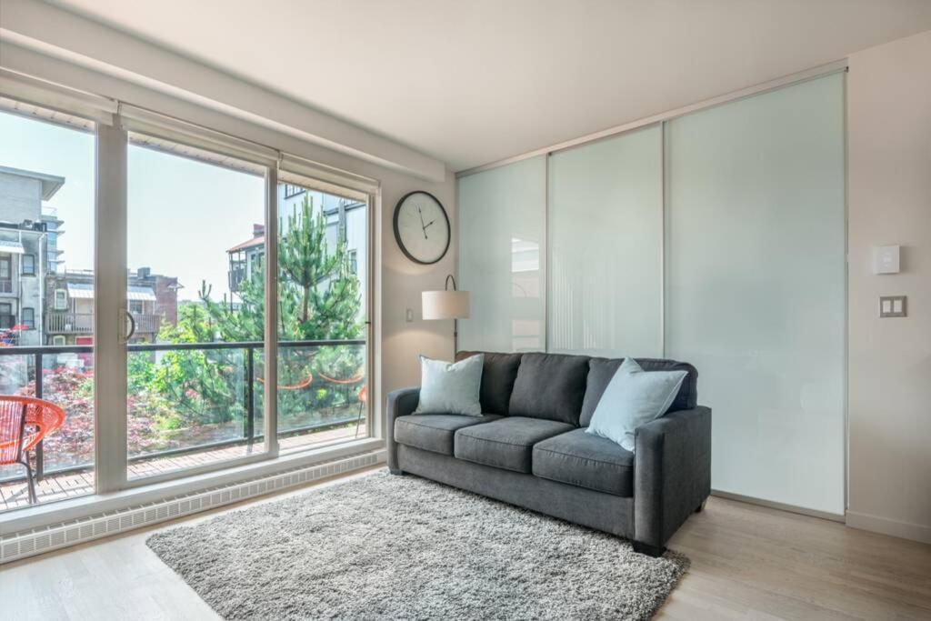 Clean 3Rd Floor Executive 1 Bedroom Apt In Old Town China Town Victoria Kültér fotó
